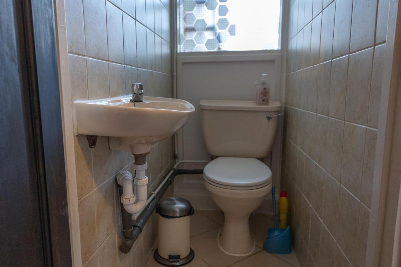 London - 4 Bed - Sleeps 8 - Garden - Pet Friendly Villa Exterior foto