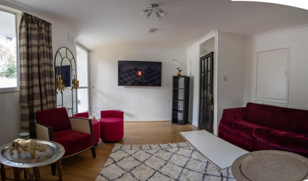 London - 4 Bed - Sleeps 8 - Garden - Pet Friendly Villa Exterior foto