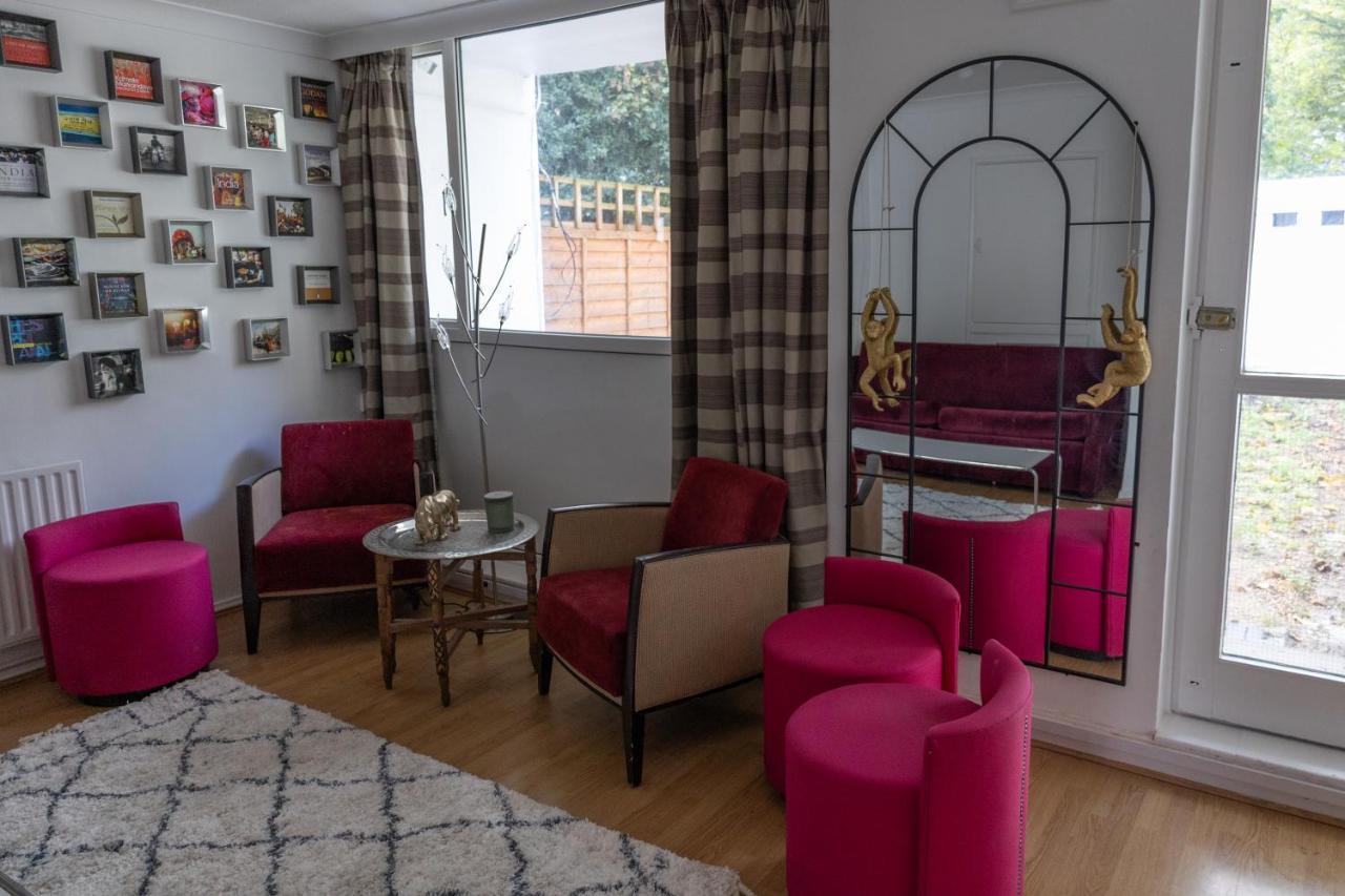 London - 4 Bed - Sleeps 8 - Garden - Pet Friendly Villa Exterior foto